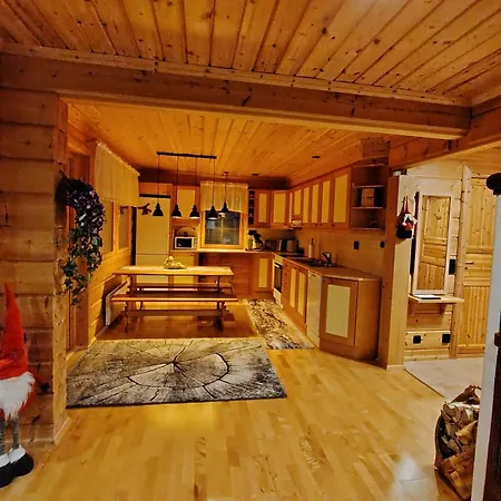 Nyaraló Metsolompolo *